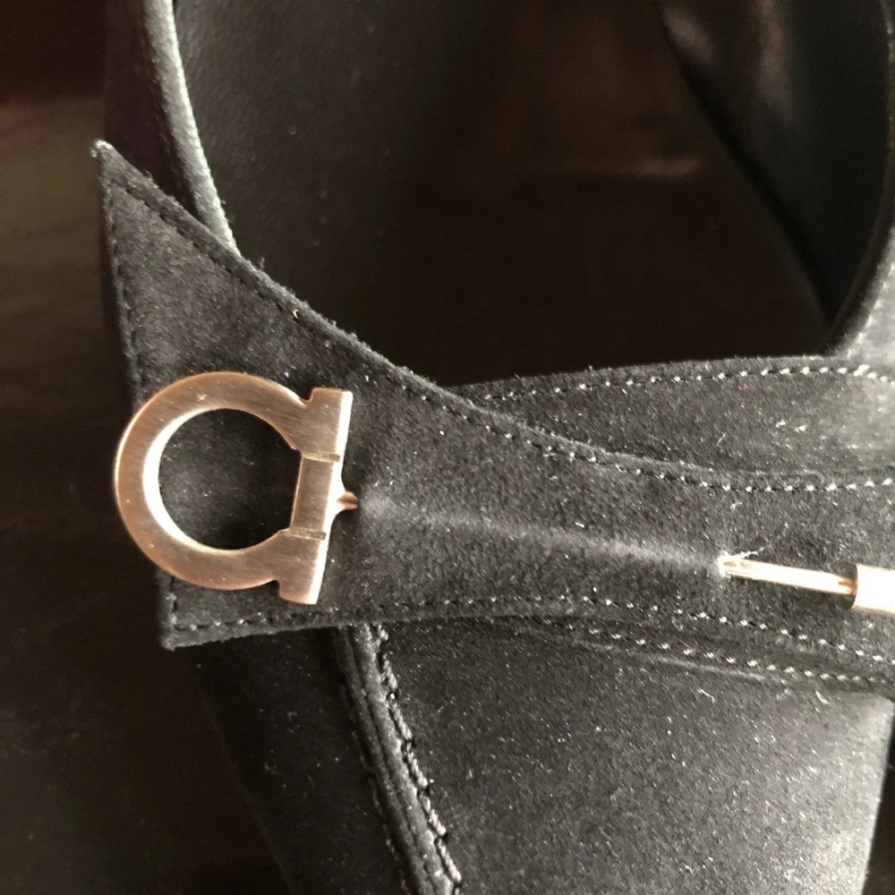 Salvatore Ferragamo Guya Espresso Calf in Black Suede Size 7 1/2 B - Picture 6 of 14